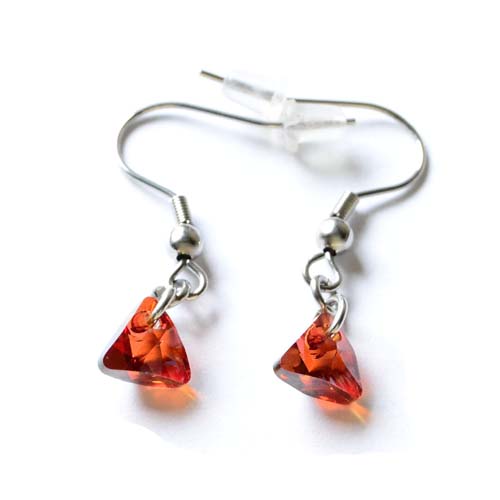Edelstahl - Ohrhänger mit Swarovski Dreieck Kristall Crystal Red Magma