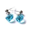 Edelstahl Ohrstecker mit Herz Kristallen in der Farbe Crystal Blue Zircon