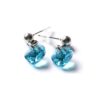 Edelstahl Ohrstecker mit Herz Kristallen in der Farbe Crystal Blue Zircon