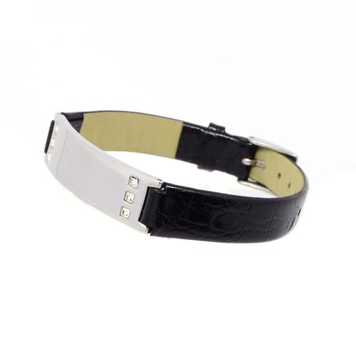 Schwarzes Armband mit Edelstahlclip und weißen Zirkonia